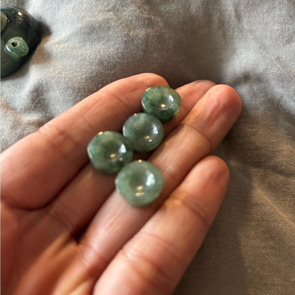 Jade Green Teapot Figurine on Wooden Base - Picture 12 of 16